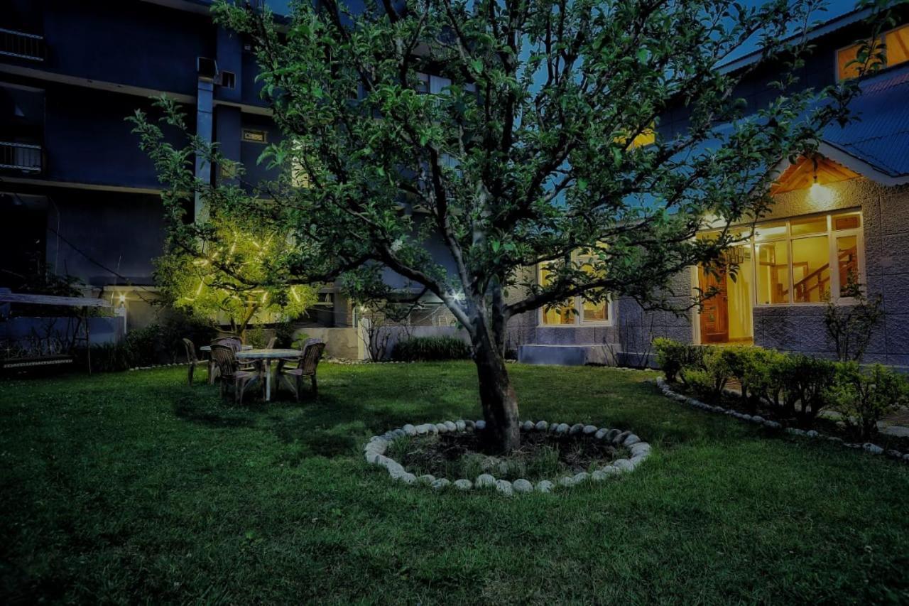 Grey Moustache 4Bhk Villa Manali  Luaran gambar